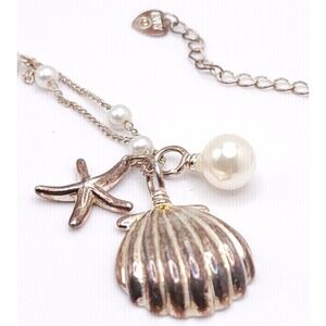 EVRY Seashell Starfish Pearl Charm Necklace Silver Tone 19.5in